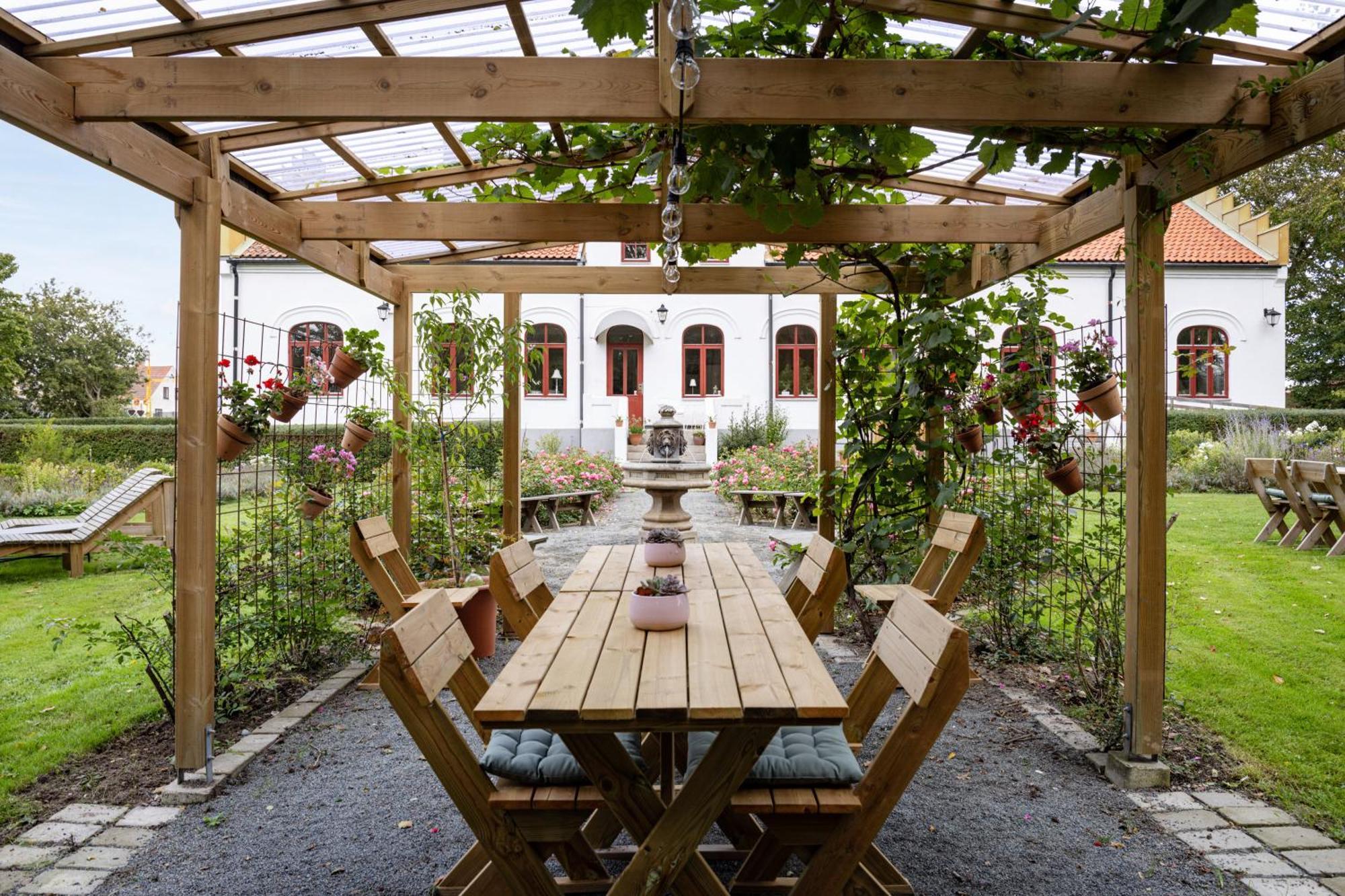 Vita Huset Pa Oesterlen Garsnas Exterior foto