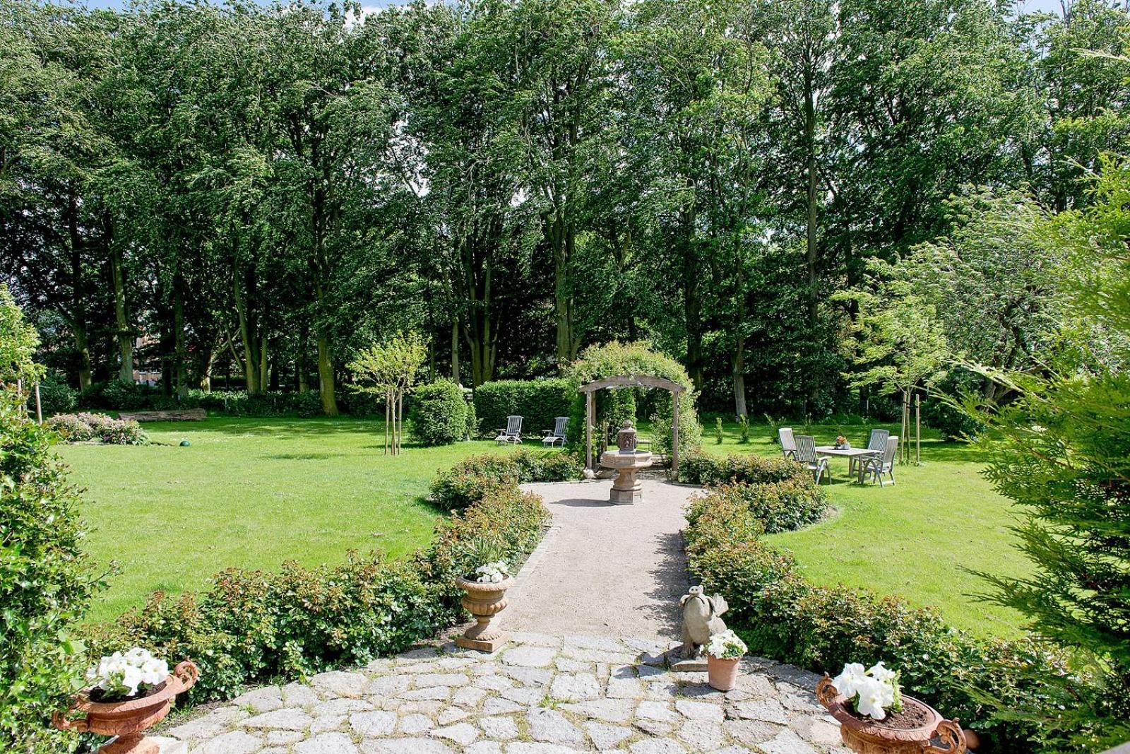 Vita Huset Pa Oesterlen Garsnas Exterior foto